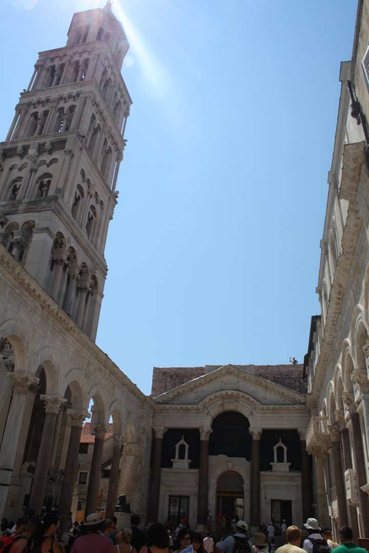 La Iglesia San Francisco