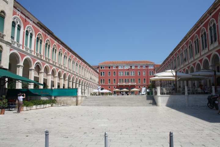 Plaza republica prokurative split